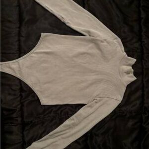 Women's Gray Long Sleeve Top